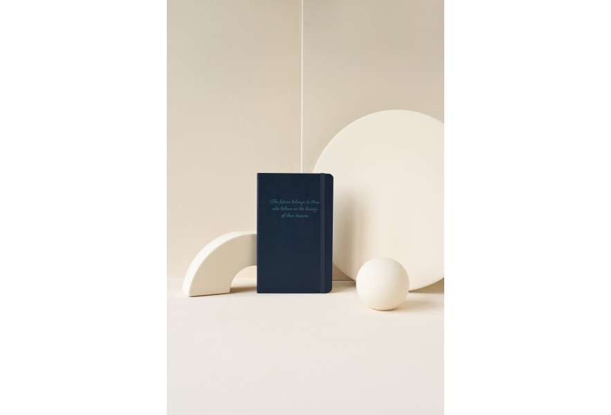 Carnet Classic rigide bleu saphir - Large - 13 x 21 cm Carnet Classic rigide bleu saphir - Large - 13 x 21 cm