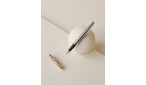 Stylo roller Diplomat Traveller acier doré