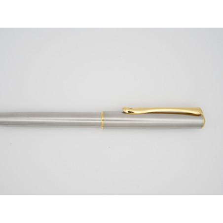 Stylo bille Diplomat Traveller acier doré